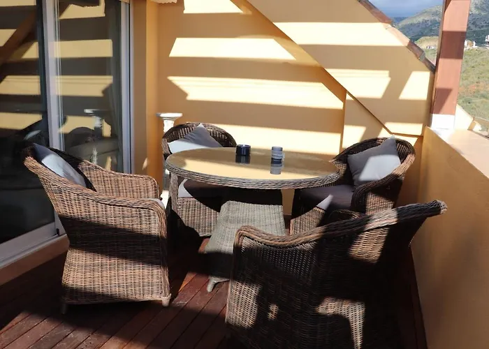 Carvajal Luxury Apartments - Free Parking